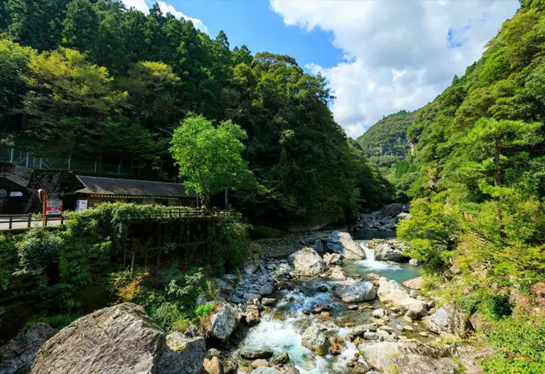 Nakatsu Gorge